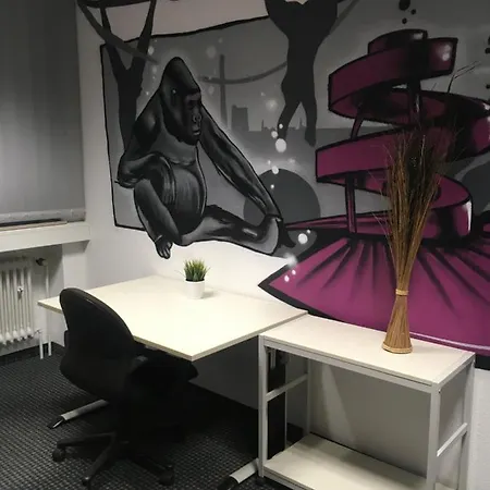 By Geronimo بيت شباب *