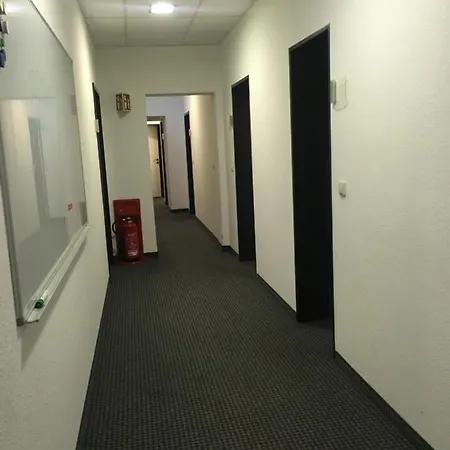 By Geronimo Vandrerhjem *